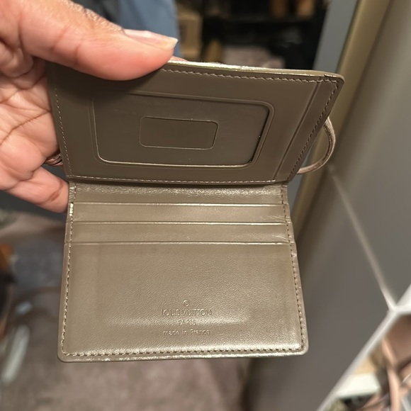 Louis Vuitton Epi Cardholder - Picture 4 of 11